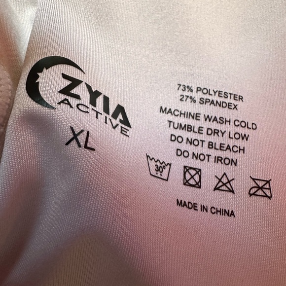 Zyia Sports Bra - Picture 4 of 4